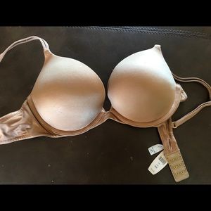 Victoria’s Secret NWT 36B push up bra